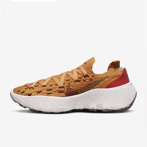 Women’s Nike shoes size 10